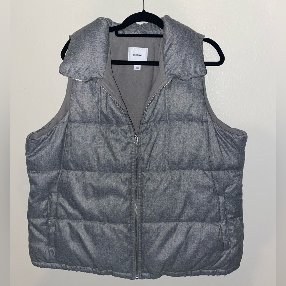 Old Navy Puffer Vest XXL